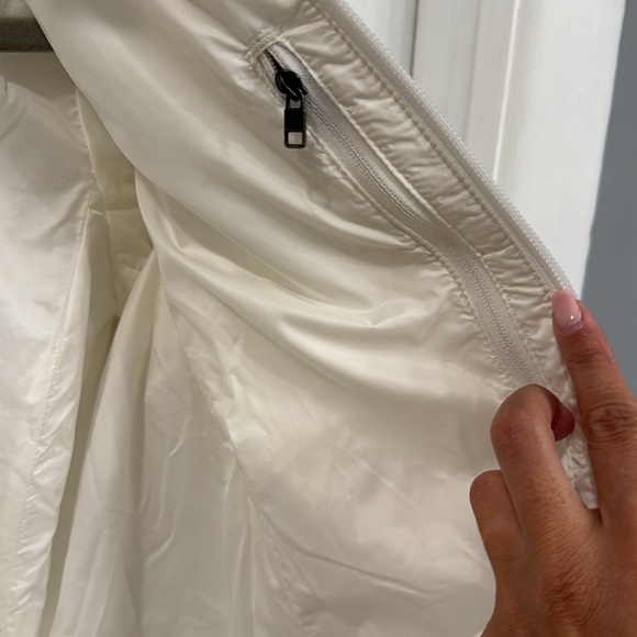 Patagonia women’s jacket - Picture 8 of 8